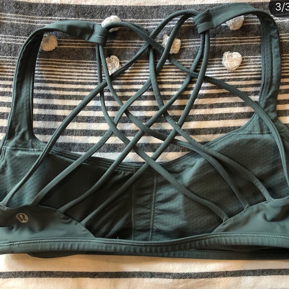 LULULEMON BRA